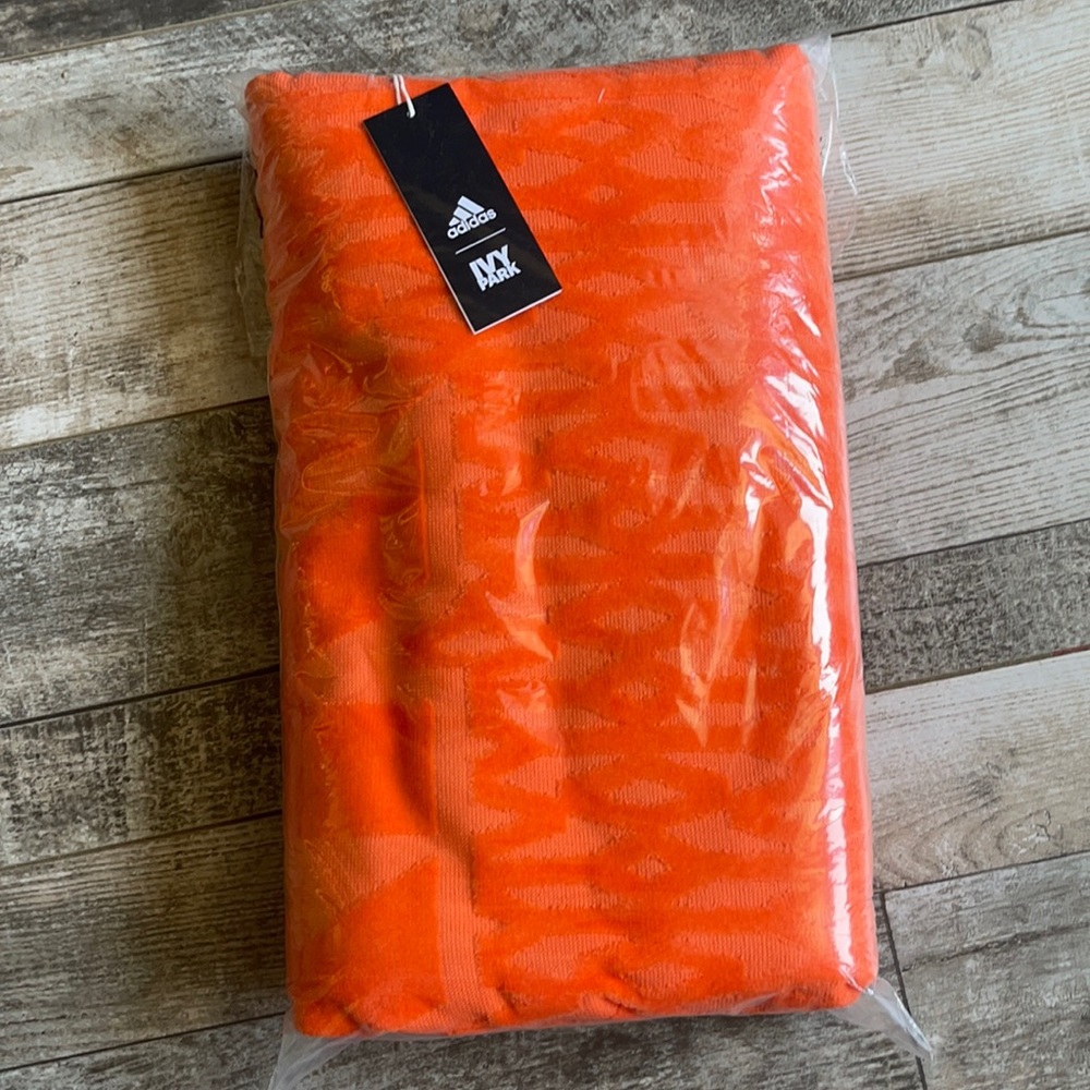 Adidas Ivy Park beach / pool towel